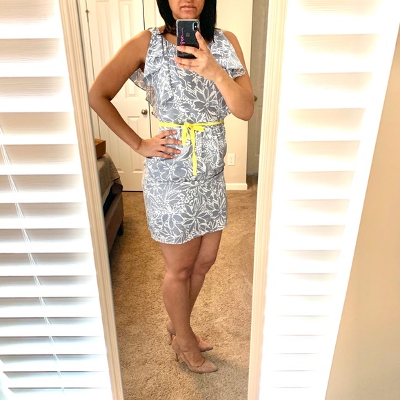 Summer dress with flutter sleeves - Picture 3 of 6